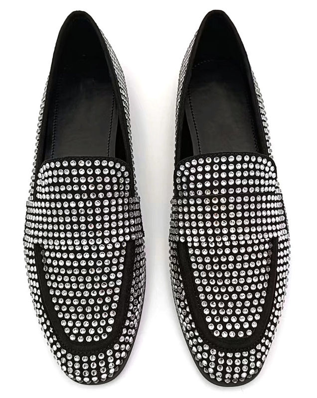 Klassische, flache Loaferschuhe, mit Stil, bequeme, stilvolle Loafers für alle Jahreszeiten.