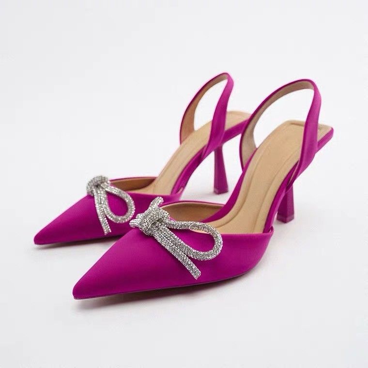 Maßgeschneiderte Sandalen für Frauen mit hohen Absätzen mit weißer roter blauer Farbe