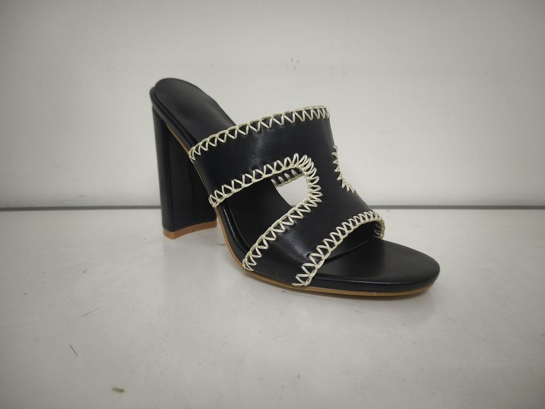Dauerhafte Lederverkleidung Frauen Pump Heels Chunky Typ ISO9001