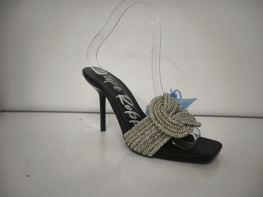 4.5Hochhackschuhen für Damen mit Schleppschluss und Obermaterial aus Leder
